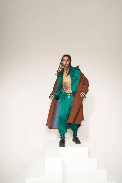 Look 27